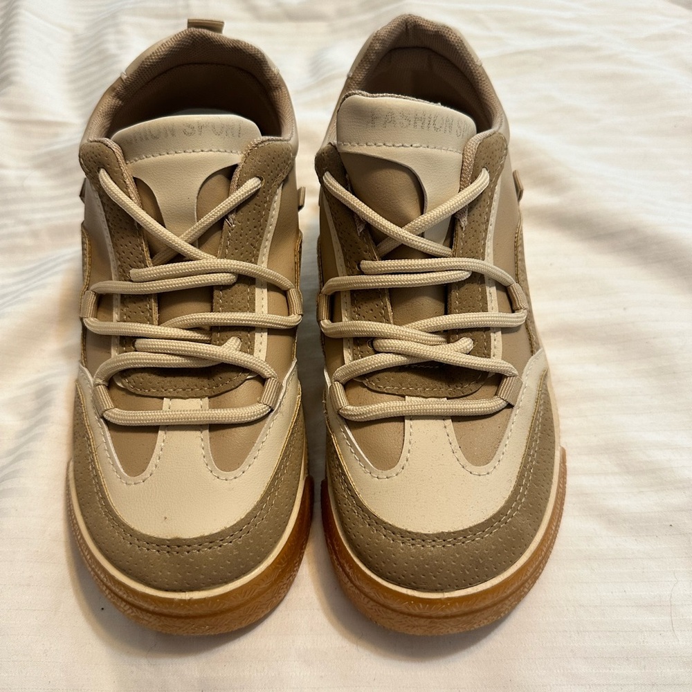 Shoes - Picture 2 of 2